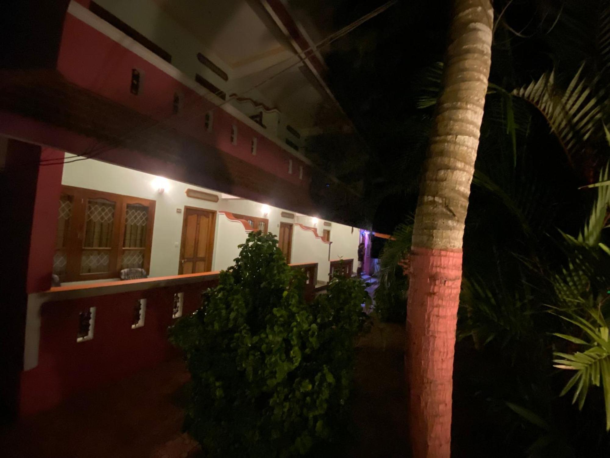 Packbag Comfort Bed & Breakfast Kovalam Exteriér fotografie