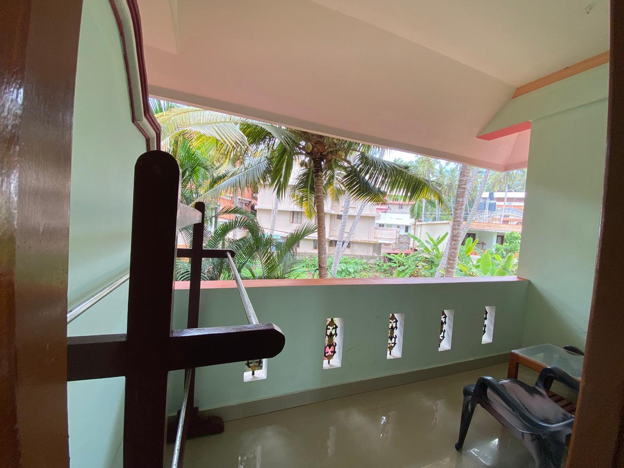 Packbag Comfort Bed & Breakfast Kovalam Exteriér fotografie
